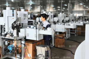 Crimpado automático de terminales